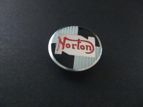 Norton Britse producent van motorfietsen.emaille knoop